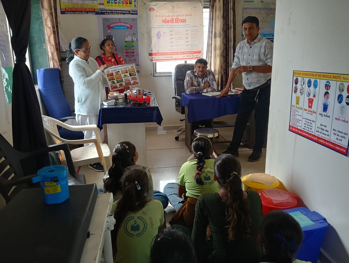 આજ રોજ નનાનપુર આયુષ્માન આરોગ્ય મંદિર ખાતે કિશોરીઓને #ગૌરવીદિવસ ની ઉજવણી અંતર્ગત આરોગ્યલક્ષી જાણકારી જેવી કે એનિમિયા,માસિક સ્વાસ્થ્ય,આયર્ન ગોળી,માનસિક આરોગ્ય,વ્યસન મુક્તિ,ન્યુટ્રિશન અંગે સમજ આપવામાં આવી.