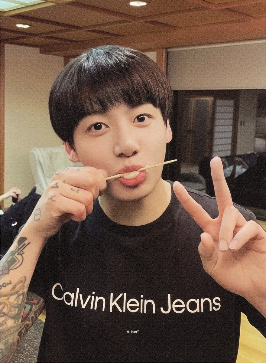 613tag's tweet photo. [scan] 이게 맞아?! 포토북 엽서 #정국 https://t.co/uvkG7B3215