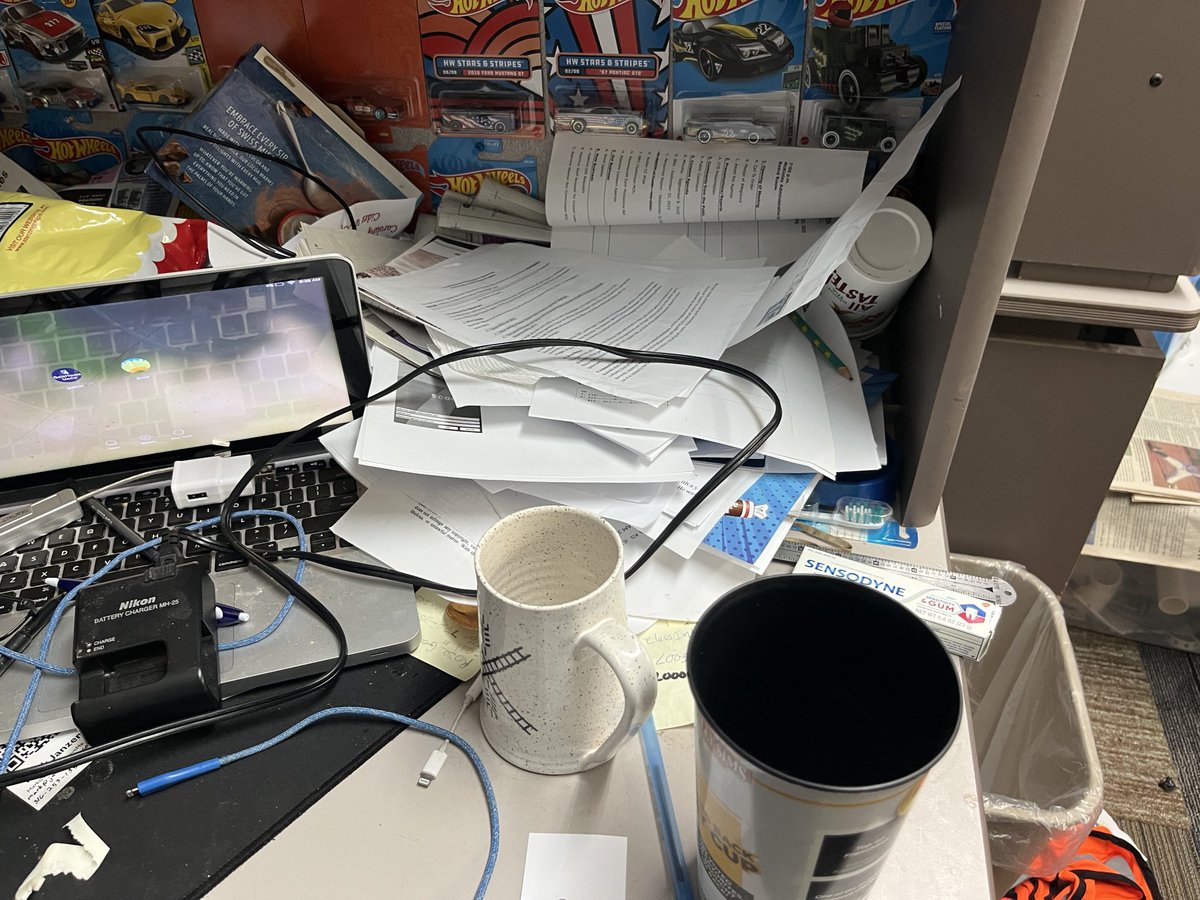 ChadFrey's tweet photo. The messy desk will wait this morning. Have a podcast to record and a house bill to dig into https://t.co/RA0U1AiPNm