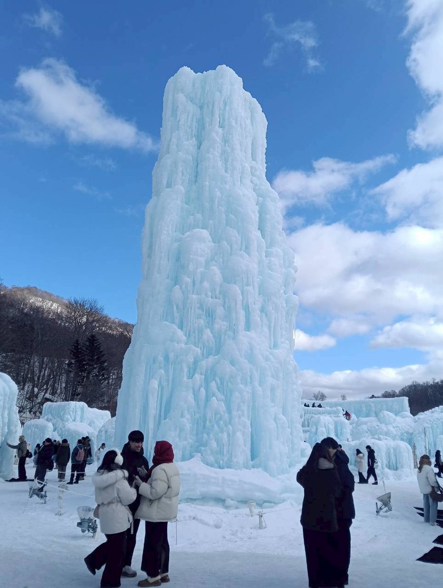 KONG130906's tweet photo. ❄支笏湖の氷濤まつり❄
前日の豪雪とは思えないほど空が晴れて最高の景色が見れた！！🧊✨️ https://t.co/H49KmuJV8T