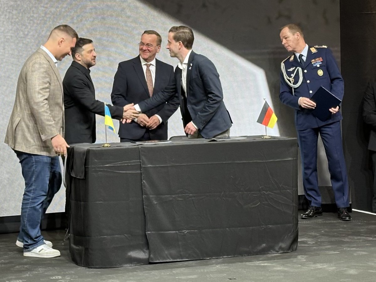 Auterion tweet media