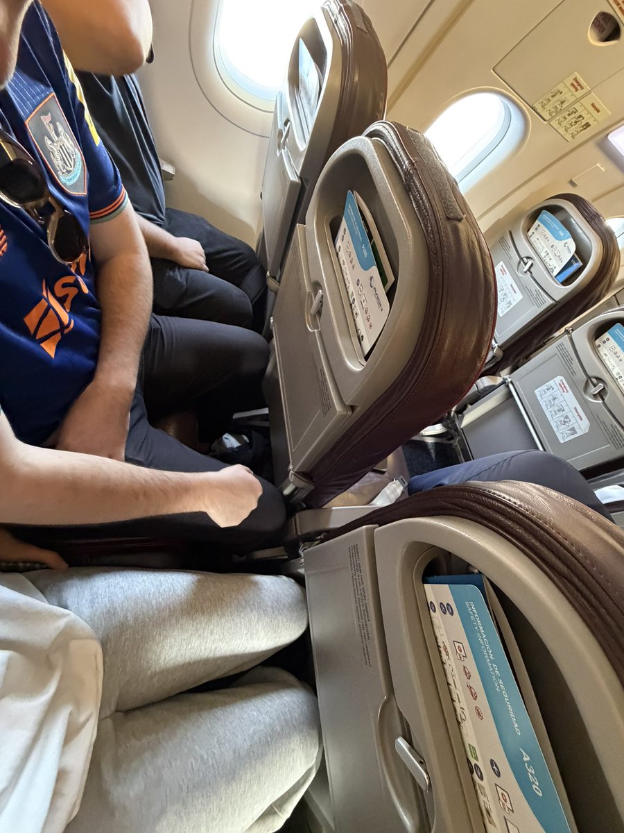 Una pesadilla tus aviones vintage, <a href="/VivaAerobus/">Viva</a>.