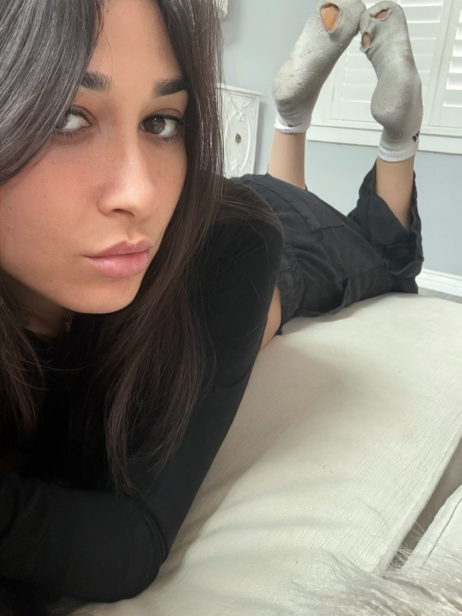 Goddess Tess tweet media