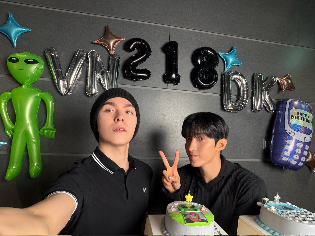 Ahseiaaaa's tweet photo. napaka ligalig ee. hbd I guess hahahahha https://t.co/kgtdqTfKvR