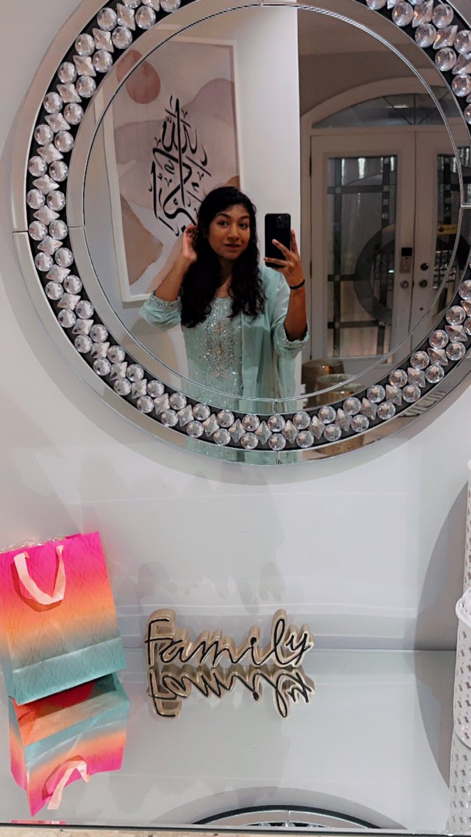 Auny 🧡 tweet media