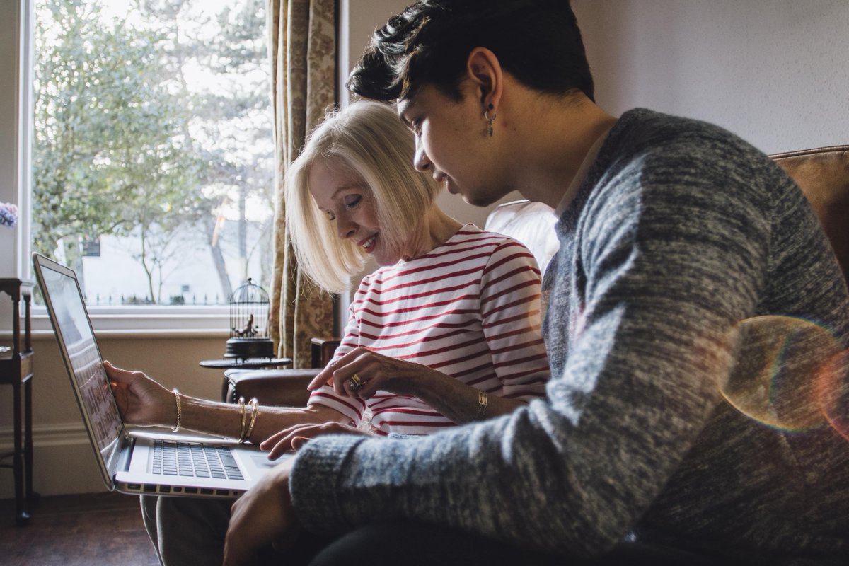 MoneyHelperUK's tweet image. Going through divorce? Your pension could be one of your biggest assets. Understand what to consider and what questions to ask: ow.ly/u47150Y4Wa8 #Divorce #Pensions #MoneyTips