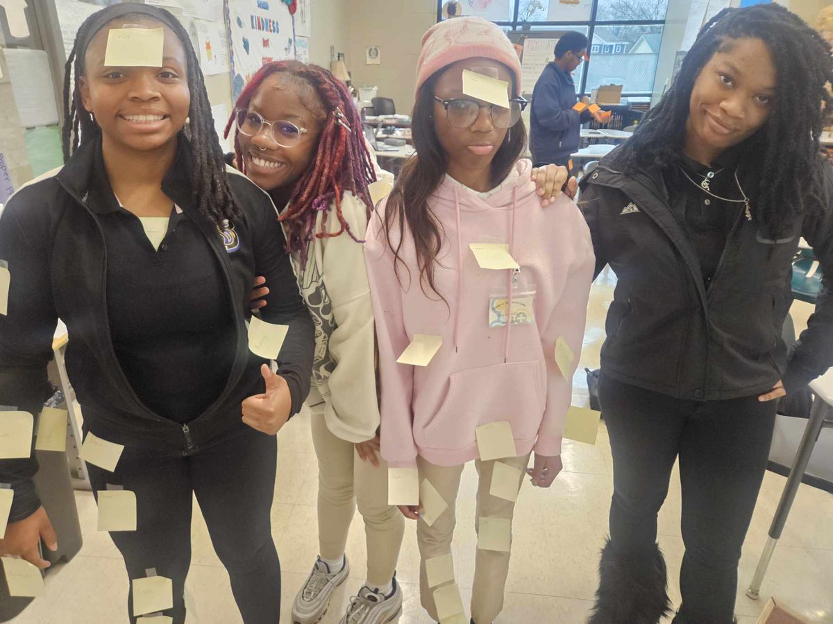Workforce_JMCSS's tweet photo. Mrs. Lewis’ Health Science students are learning the bones of the body! @JCMCougars @JCM_ECH #TechLife #JMCSS #ChooseUs https://t.co/HDxGinDh5T
