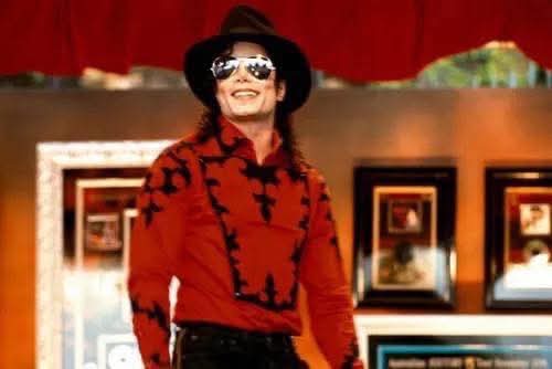 Michael Jackson was not named on the Epstein list and for years he tried to warn us. 

I believe the world owes Michael Jackson an apology.

Reply with a ❤️ if you agree!