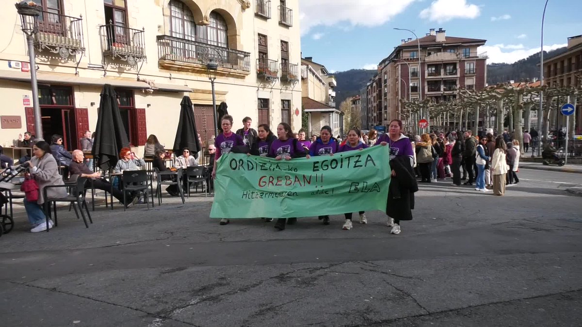 GITBinfo's tweet photo. 40 eguneko greba mugagabearen ondoren, San Jose Egoitzako langileek aurrerapausorik izan ez dela salatu dute

👉 https://t.co/axNp7z3s0A

#gitb #goierritelebista #ordizia https://t.co/q5CNmZo9KD