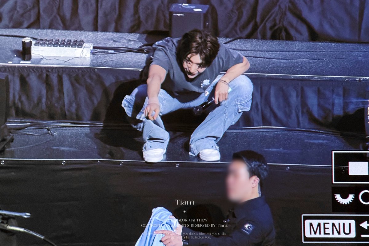 260218  선물 챙겨준 튜 🦸‍♂️

#석매튜 #SEOKMATTHEW #ソクマシュー
#ZB1 #ZEROBASEONE #제로베이스원