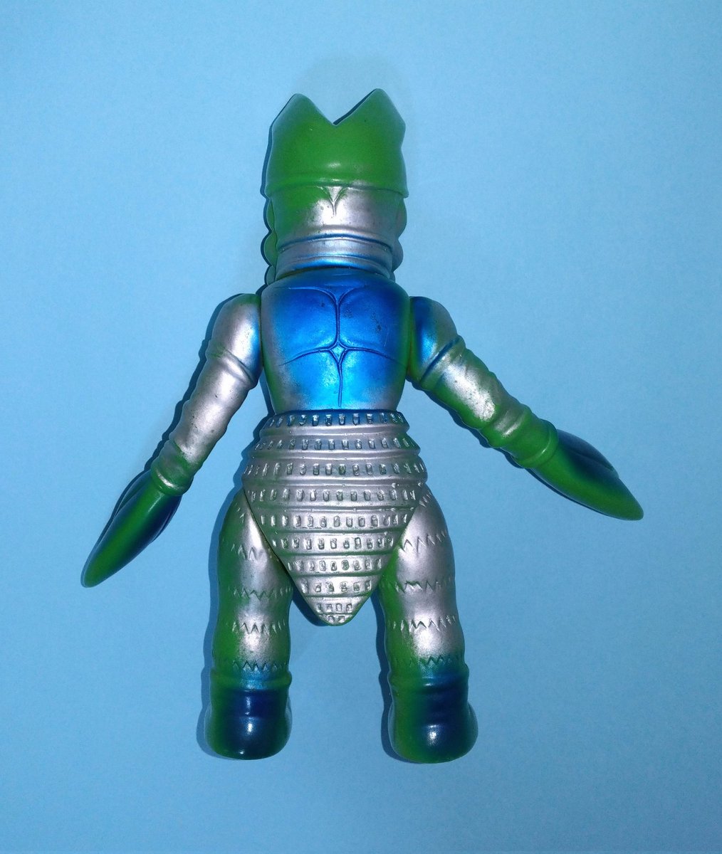 マルサン バルタン星人ソフビ 当時物 89年に販売されたマルサン友の会復刻のバルタン星人です。当時物の