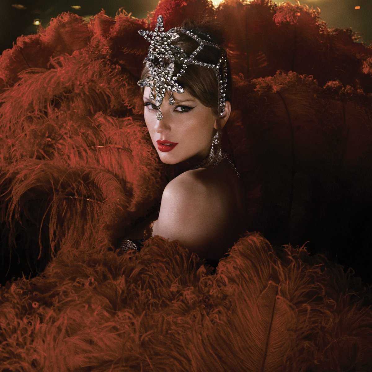 Taylor Swift is the #1 biggest global artist of the year for the fourth consecutive year (IFPI).