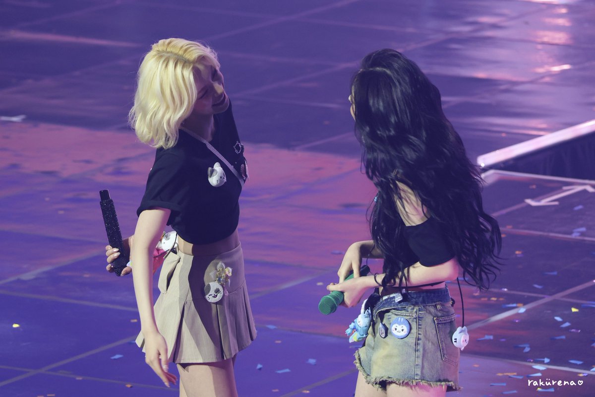 260215

땡덩 ♡(´˘`๑)

#ITZY #있지 
#YEJI #예지 #RYUJIN #류진