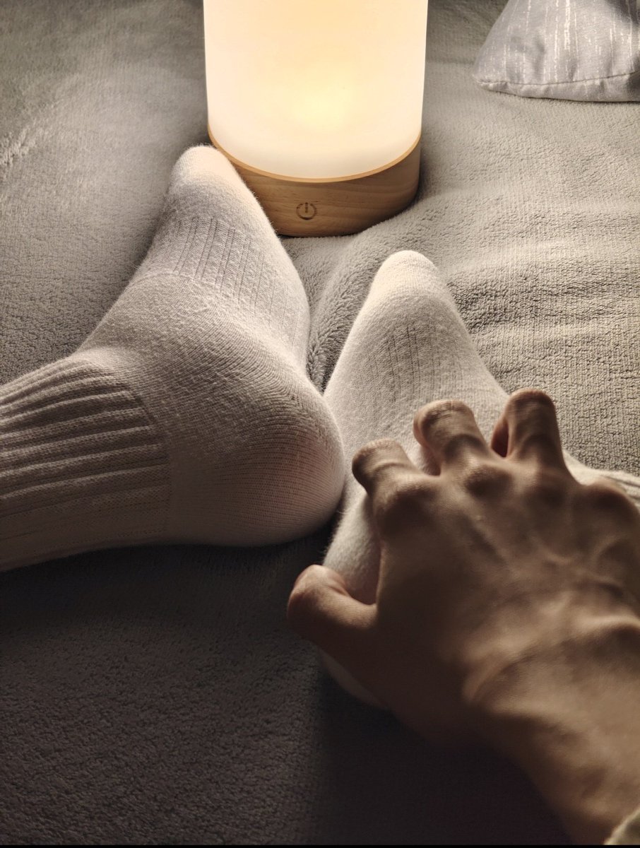 nailao04's tweet photo. 🧦 https://t.co/gJMFqvjJns