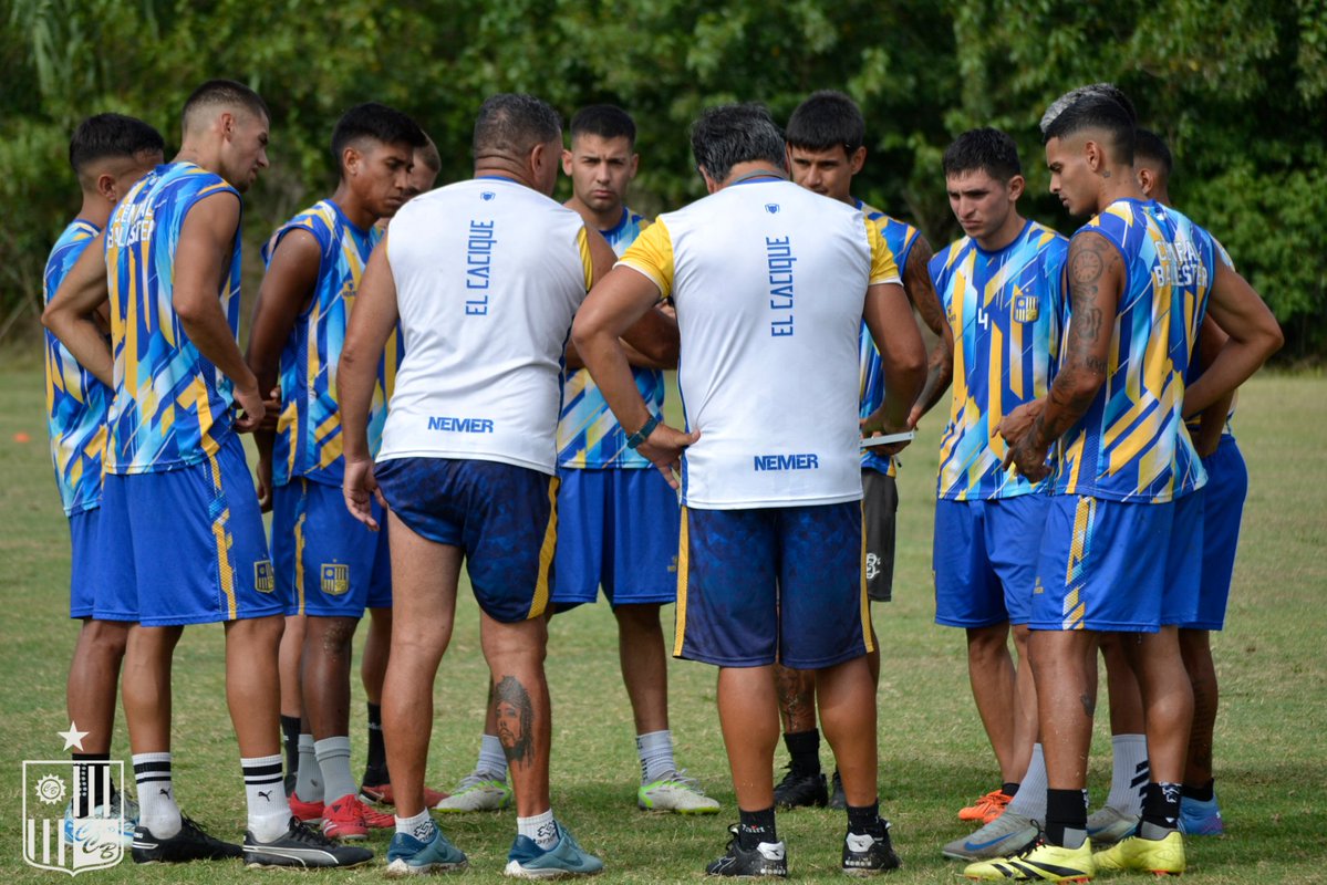 ¡JUNTOS SOMOS MEJORES! 🫂

📸 tomimanri35 

#HayEquipo ! #SomosBallester ! 🇺🇦⚽