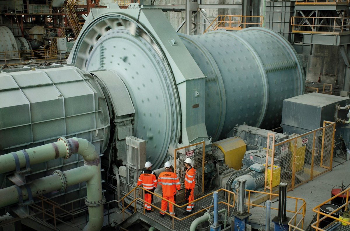 im_mining's tweet photo. #NouveauMondeGraphite (@NYSE_NMG) is finalising an agreement with @MetsoOfficial for key #mineralprocessing equipment for its Phase-2 #Matawinie mine including the #crushingstation, #apronfeeders, #mills, #flotation cells & #filterpresses https://t.co/iH8rtdZeHU https://t.co/KVHP0Q8dOh