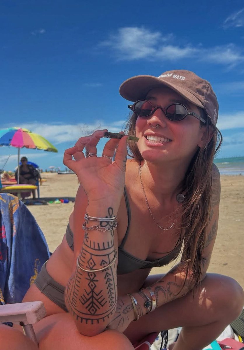 GANJA QUEEN👸🏼🍃 tweet media