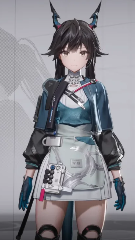 yomuria's tweet photo. @Hieulegen27 @AK_CN_Shitpost This is the old model, right? Where’s the blue thing? By the way, she has 6 buttons on her old model and 4 on the new one, but the official event art only has two. Lol. https://t.co/JBrnL9sCll