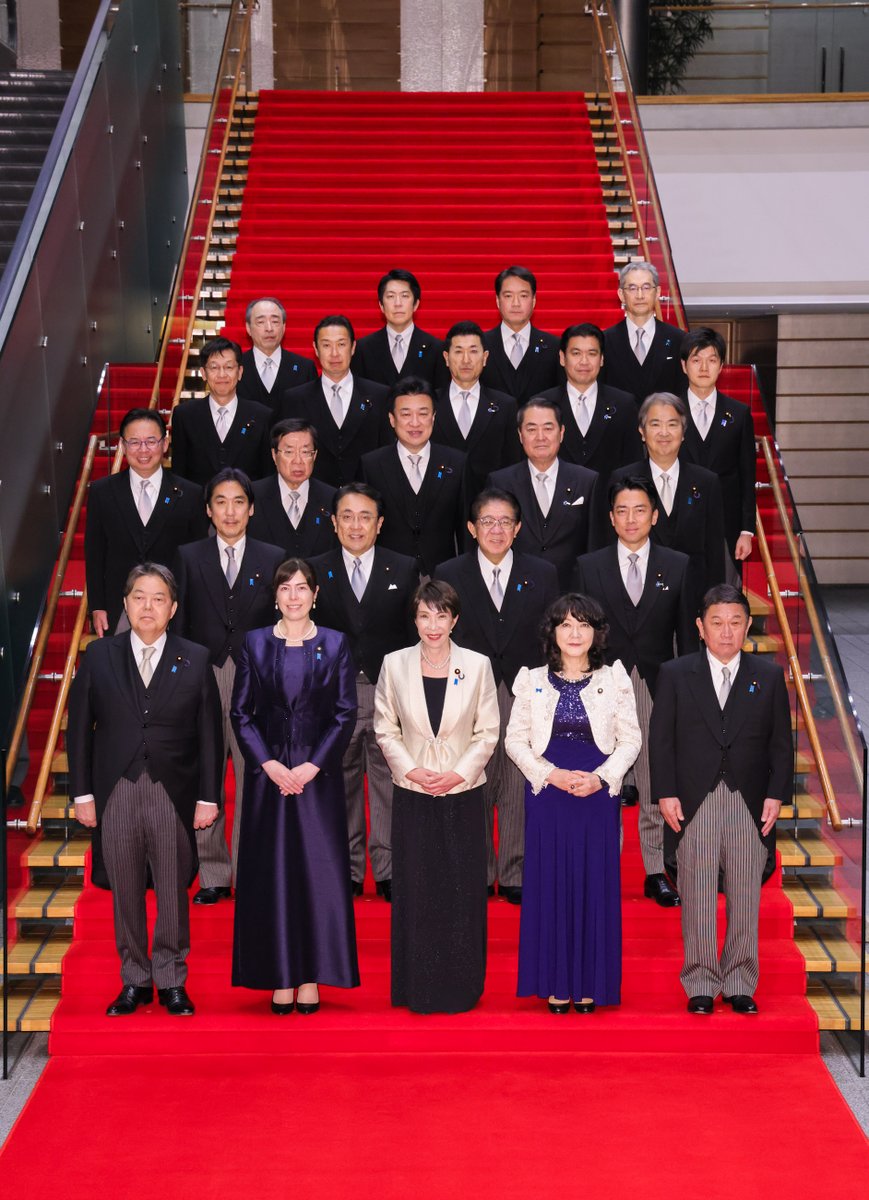 本日、第２２１回特別国会が召集され、第１０５代内閣総理大臣として、引き続き、重責を担うこととになりました。「高市内閣２．０」の始動です。

１２０日前、衆議院の首班指名選挙で、２３７票。
過半数をわずかに４票上回るだけの薄氷を踏む思いでの政権発足でした。