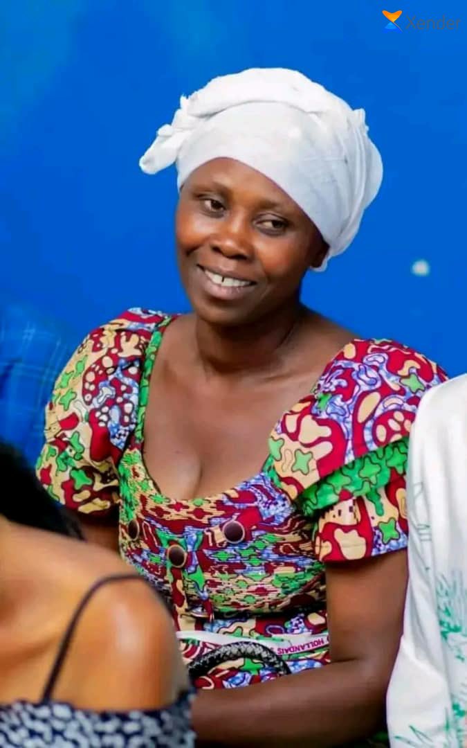 Enfin madame Nebadera kachumu Julienne  mère biologique de l'activiste espoir Aspirine MuLuka libérée par les rebelles du M23 après quelques jours de détention pour des raisons non élucidées .