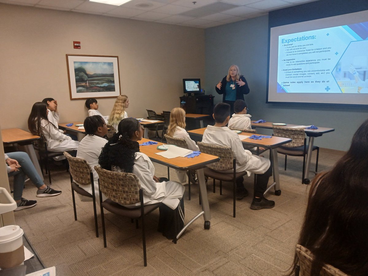 Angela E. Foster, Ed.D. tweet media