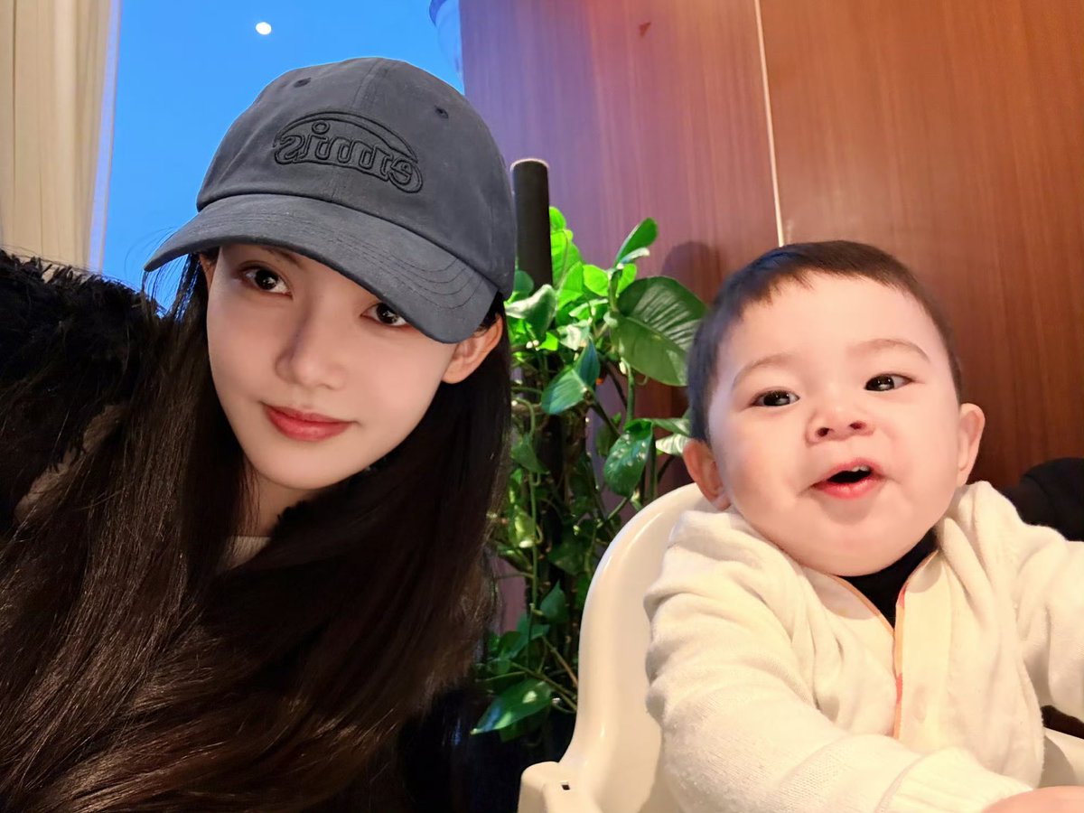 sun zhenni pics tweet media
