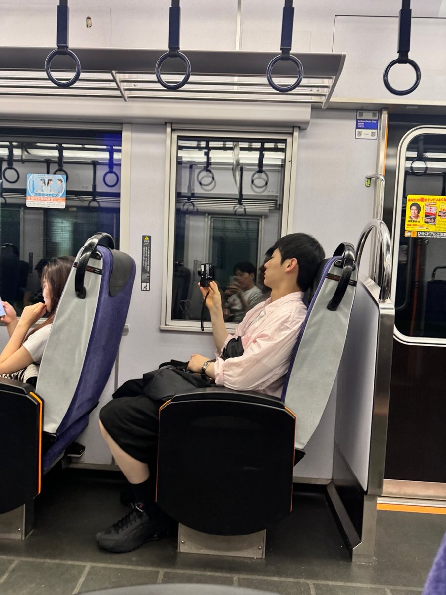 optimusehuang's tweet photo. 교토로 교교씽 https://t.co/p4r54jyiWm