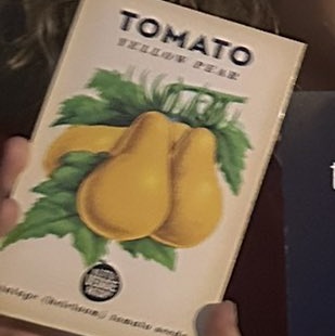 hllarrie28's tweet image. Harry is very much a deep thinker  and person who uses symbolism in his lyrics and life. Seeds also symbolize new growth and transformation. 🪩💋🍅
#KATTDO