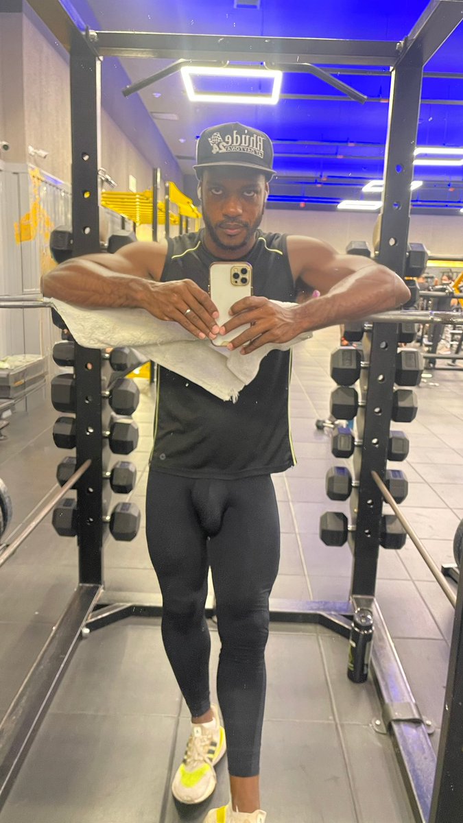 Dam Mina tweet media