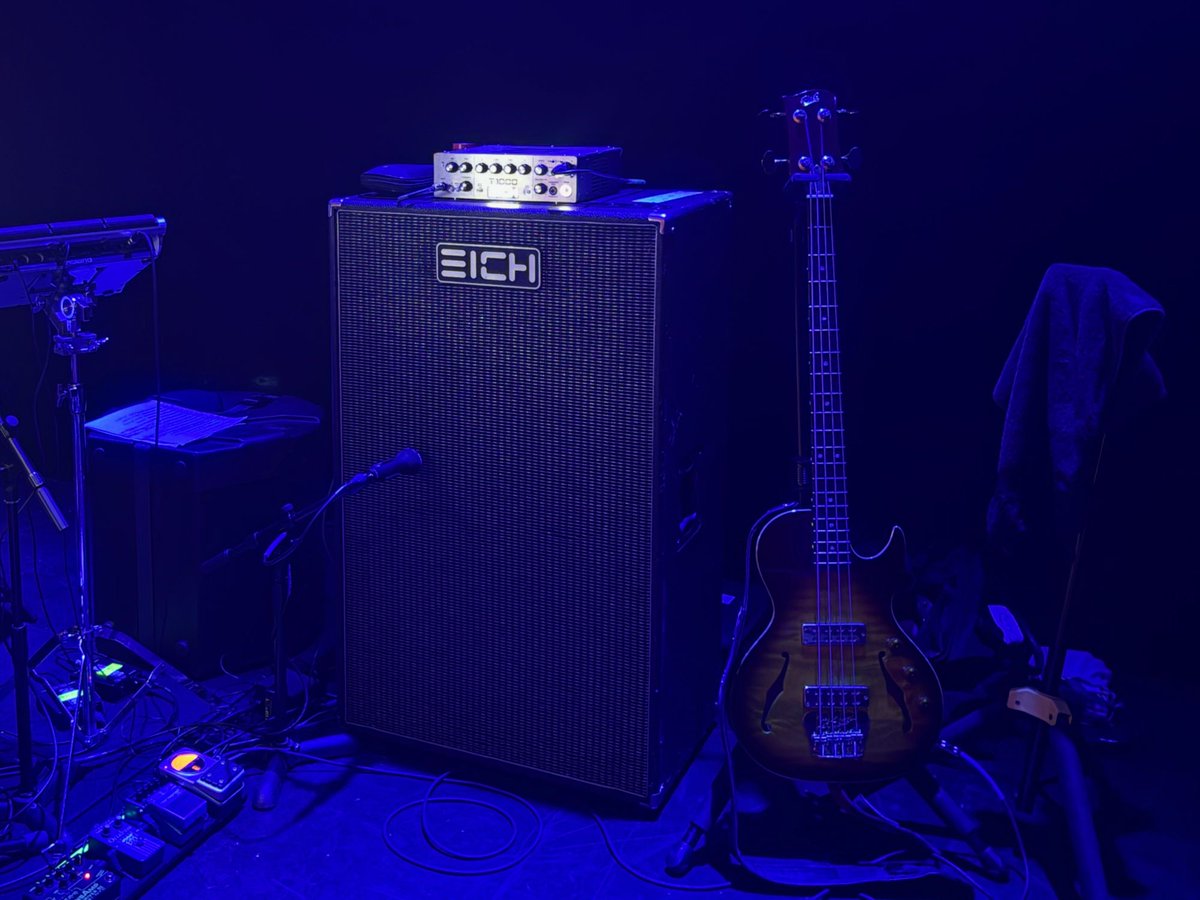 EichAmps's tweet photo. Carmine Rojas rig. 610L, T1000 and Big Sister

Thank you Carmine 👉✌️🎉…..and Stig 📷

#carminerojas #t1000 #610L #bigsister #eichamps https://t.co/yLnWsYj3Om