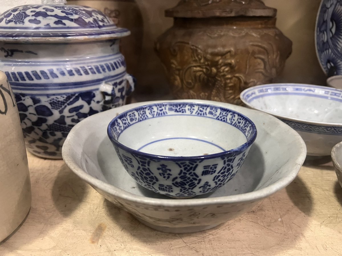 台北の植物園遺址などでも福壽紋の型紙摺絵碗は出土しててェ… でも骨董