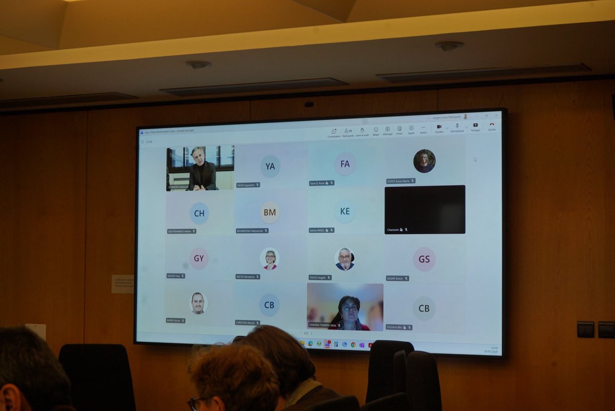 J’ai réuni à l’instant l’ensemble des élus de la ville d’Angers afin de les tenir informés de la situation.

Nous suivons heure par heure l’évolution des crues, en lien avec le <a href="/Prefet49/">Préfet de Maine-et-Loire 🇫🇷🇪🇺</a> et le Département de <a href="/Maine_et_Loire/">Département Maine-et-Loire</a>, pour prévenir et aider les résidents touchés par les