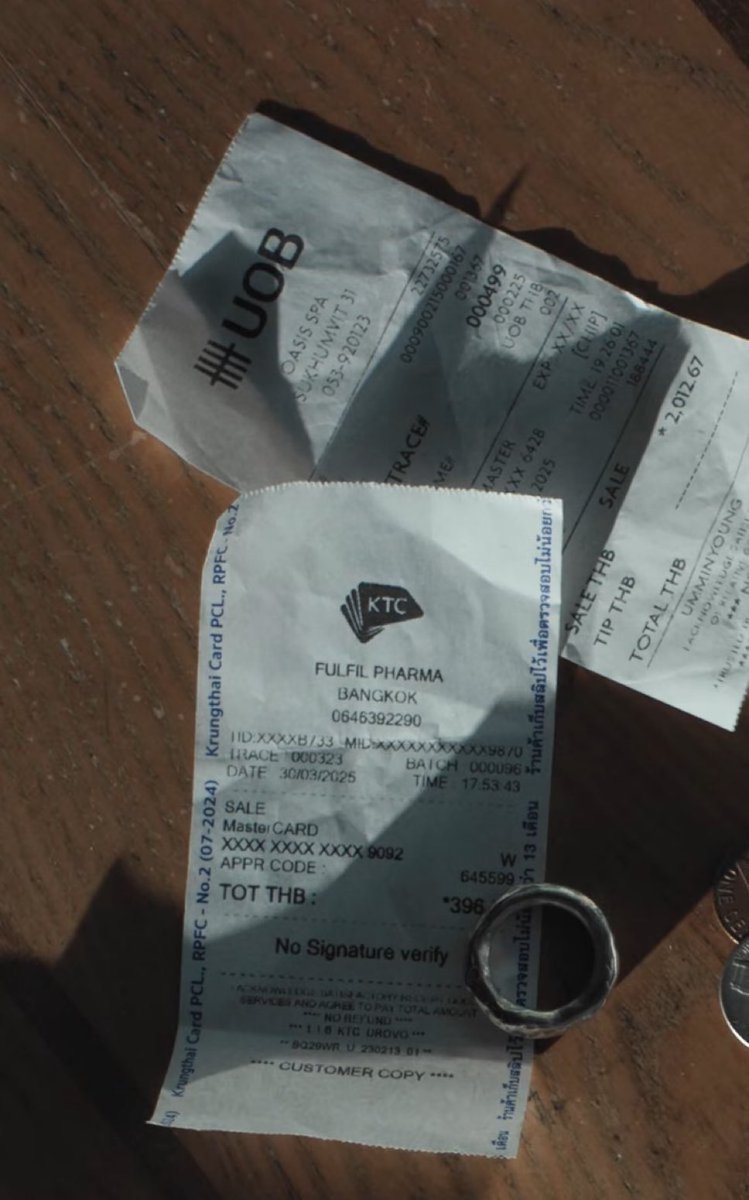 ห๊าาาาาาา มี KTC กับ UOB สุขุมวิทด้วยว่ะะะ เห้ย หรือว่าใน MV หนีตามกันมาไทยวะ จิ้น ๆๆๆๆ