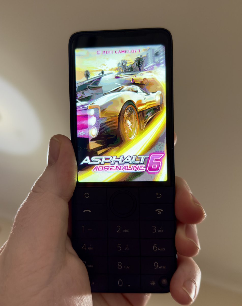 Oye440's tweet image. Java phones were basically Android before Android.