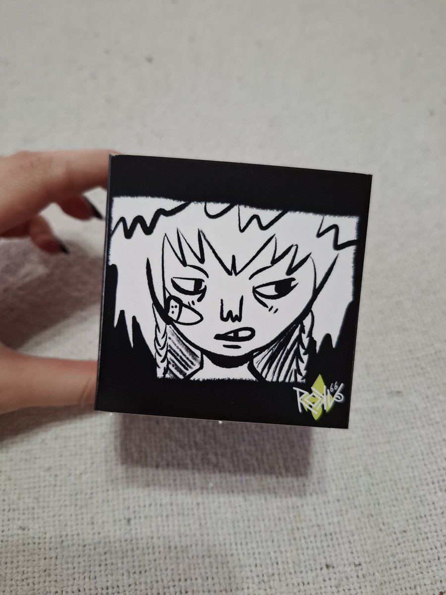 isanflwr tweet media