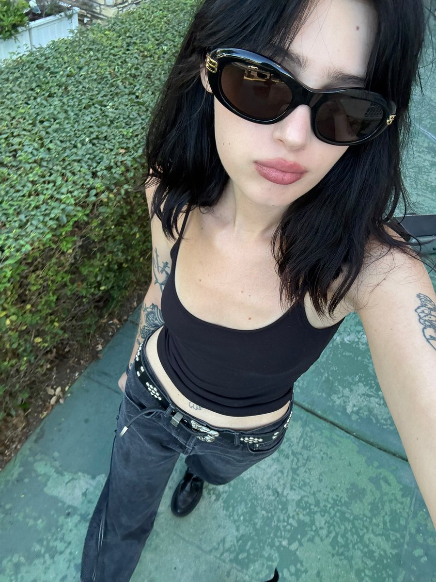 I can’t believe I’ll be 33 in may like omg