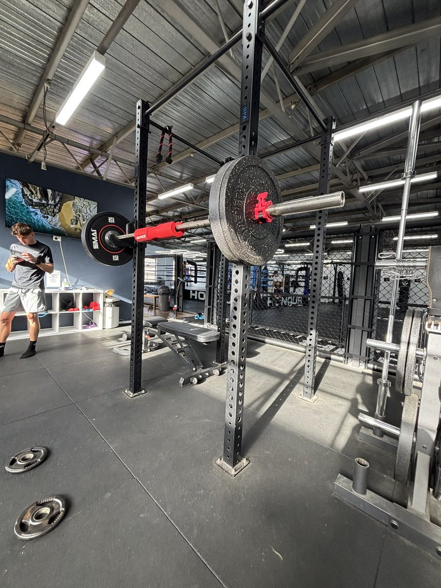 昨日はトレーニング、撮影、マシンのポジション合わせを行いました