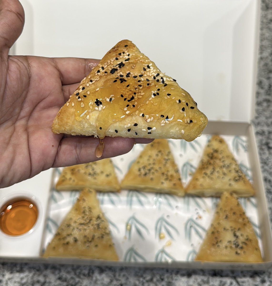 AkooL 🍔 اكول tweet media