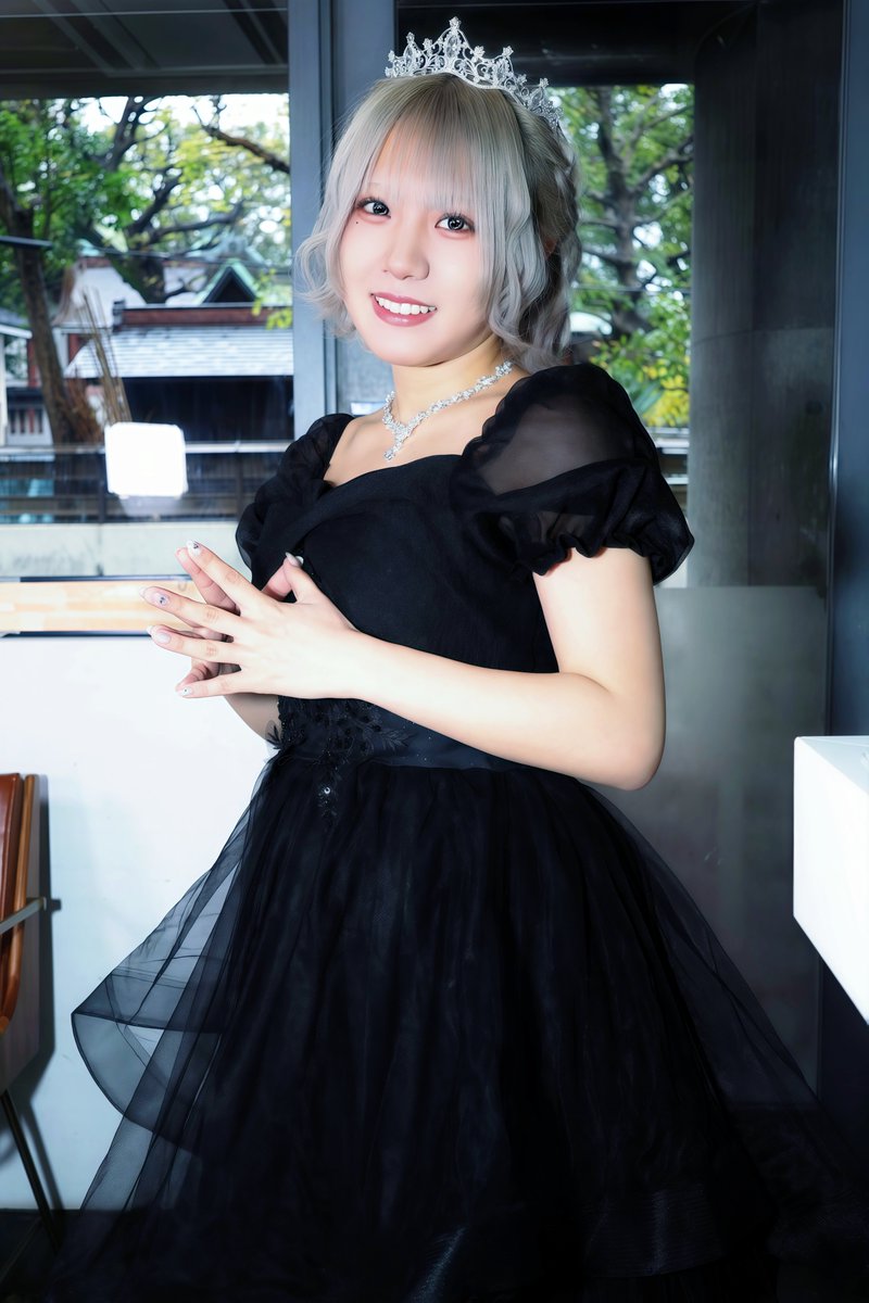 せっかくなんでスマフォロック画面を引用先の写真ベースに変更して