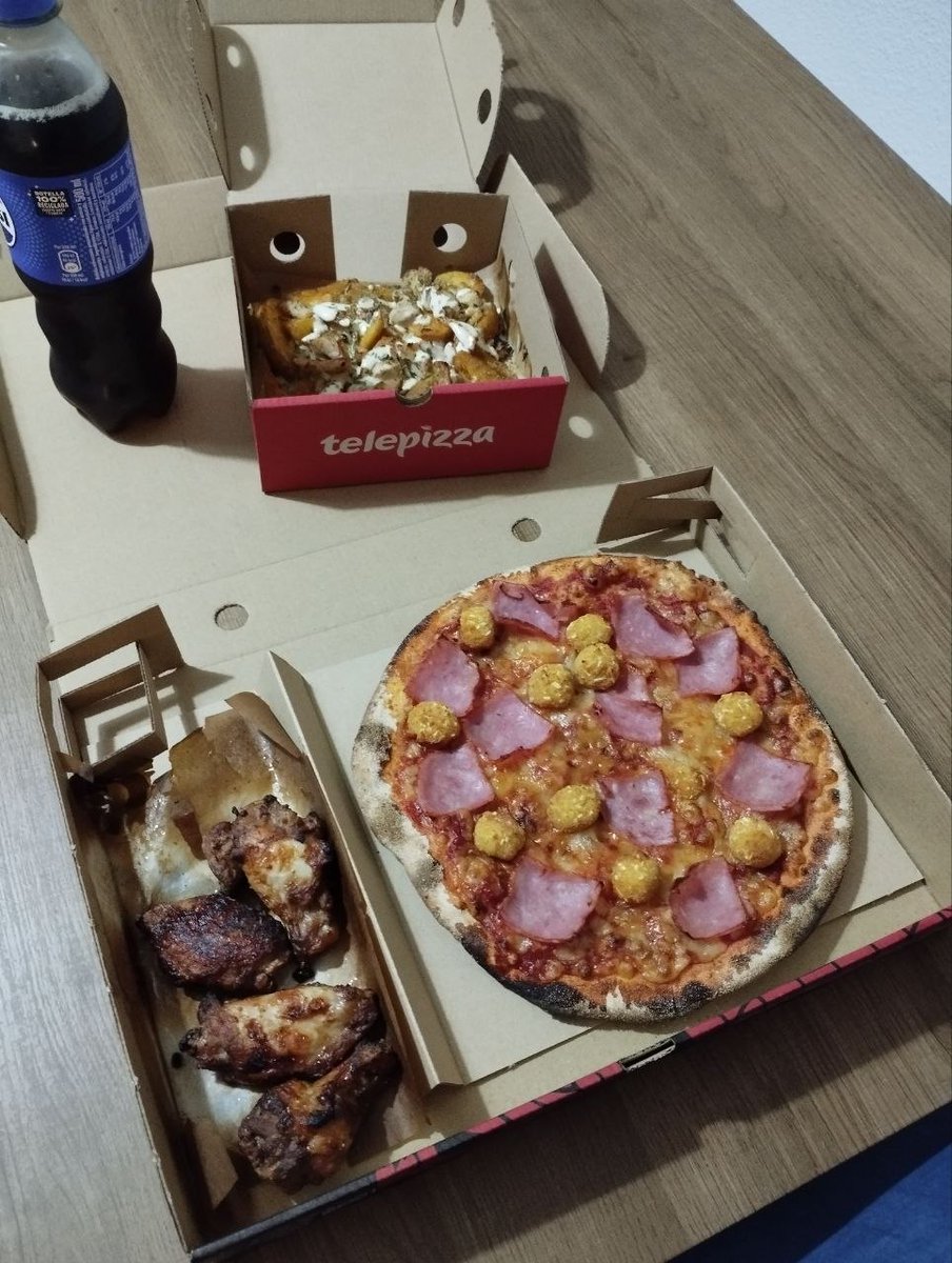 TelepiFan's tweet photo. Pedido del 14/02/2026 @telepizza_es se me pasó postearlo perdón! https://t.co/HcDfLQHhq1