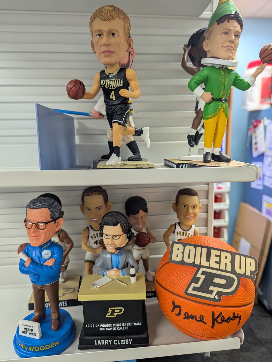 Good addition to the collection <a href="/RobbieHummel/">Robbie Hummel</a> !!