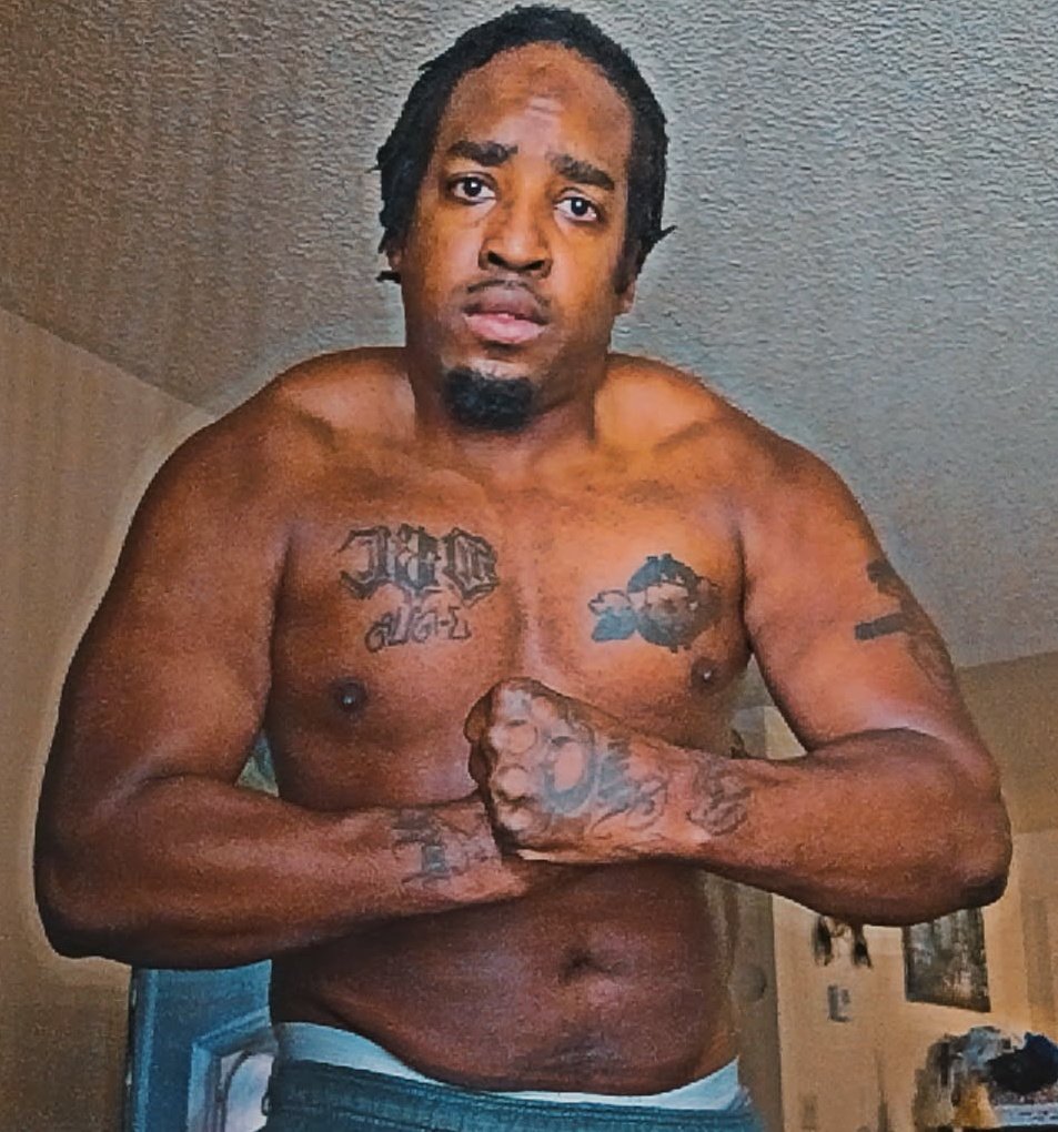 Digital_Hus's tweet photo. Hit me a full body workout today. 😤🦍

Don't forget health is wealth.

Stay motivated and keep pushing my people 😤✊🏿🦍 #pushthepushers https://t.co/0yC8yaeOTG