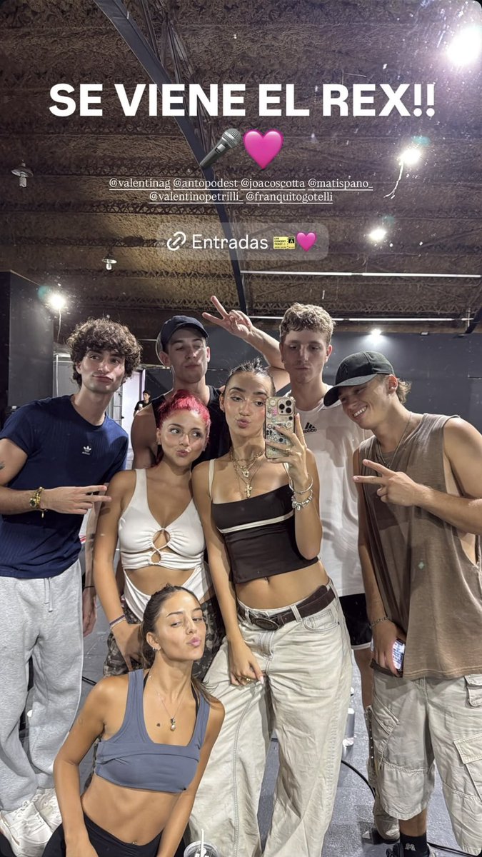 SE VIENE EL REX! 🩷🎤

Pueden conseguir sus entradas en TuEntrada.com!⭐️

📲 —Valen G vía IG stories 
@/juli.castroo