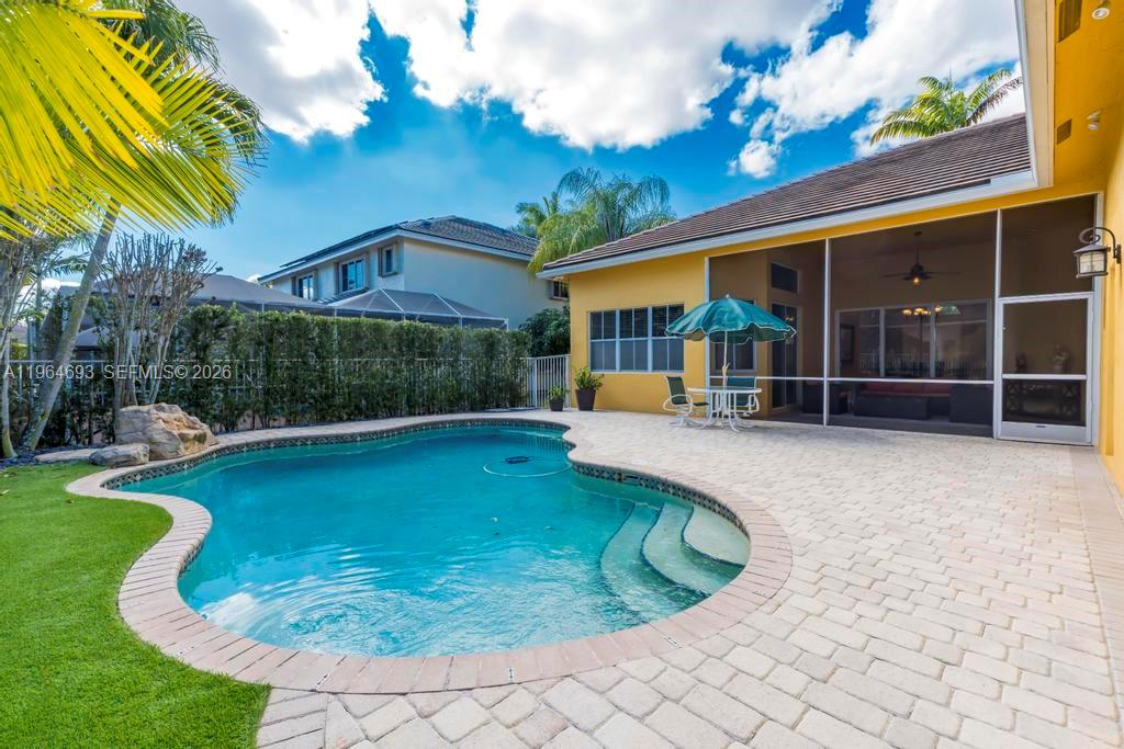 Sandra Rathe tweet media