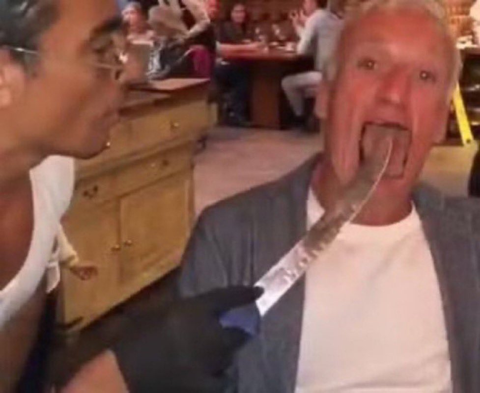 traplordrebeu's tweet image. J’suis arrivé au tarawih avec un tacos 3 viandes en main