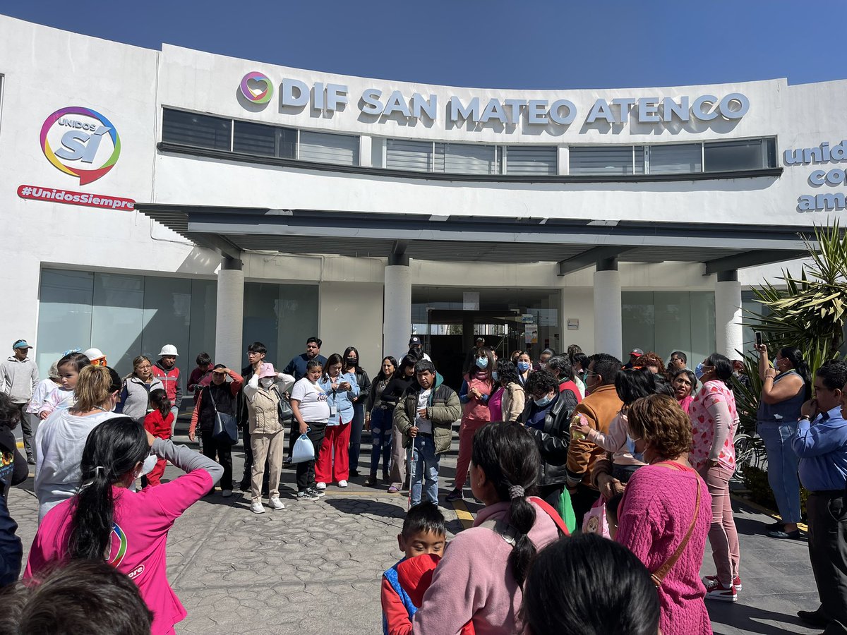 DIFSMA's tweet photo. En completo orden y atendiendo las indicaciones de #ProtecciónCivil, en el #DIF municipal y las seis #CasasDeDía participamos en el #PrimerSimulacro en la CDMX y Estado de México 2026 fortaleciendo así, la cultura de la prevención entre nuestros usuarios y servidores públicos. https://t.co/AN79S3wRcE