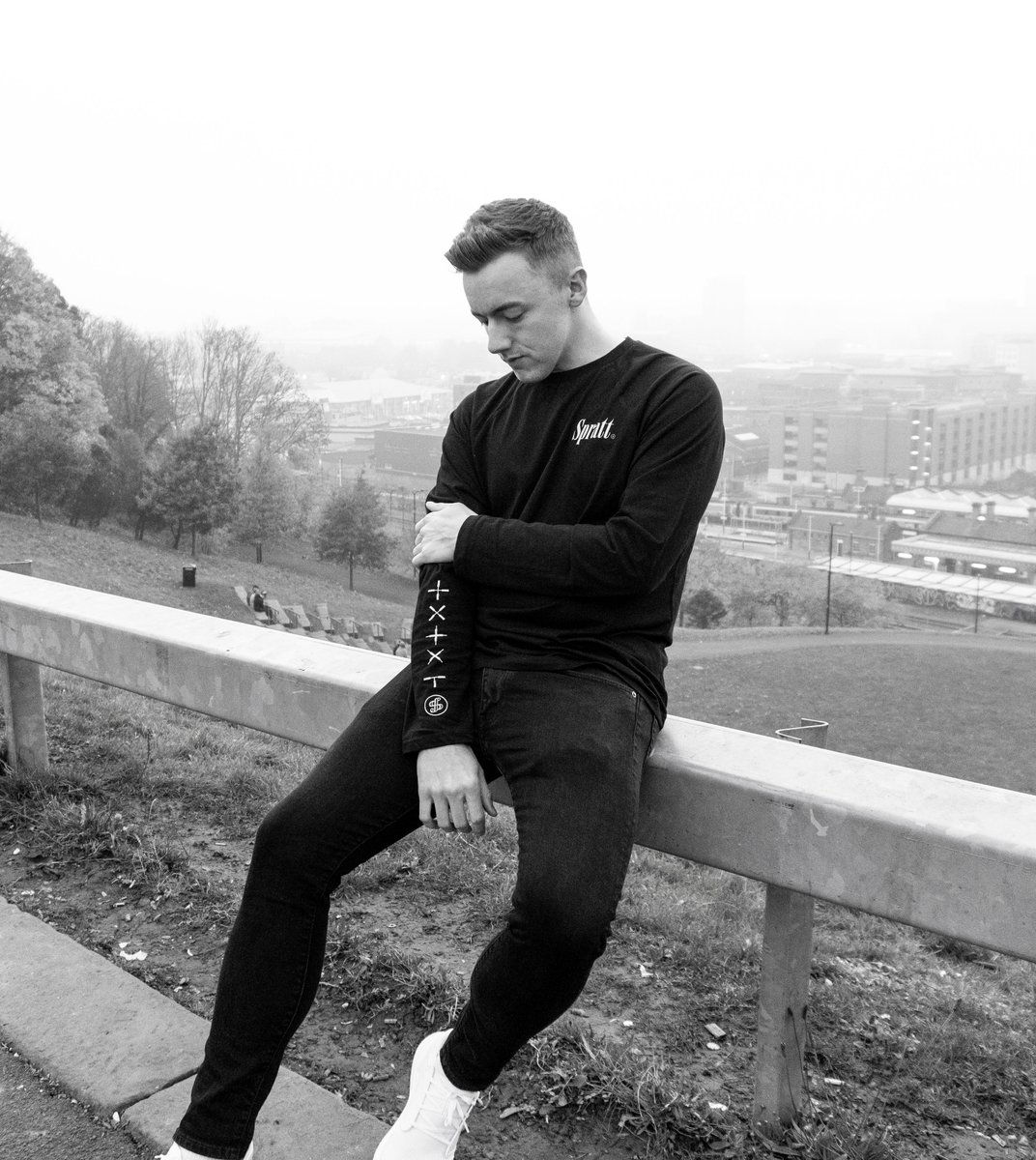 Spratt's tweet image. I started making Call of Duty Sniping videos back in 2008... but after almost 2 decades in the scene, it’s time for me to move on.

From the unforgettable montages to the unbelievable live gameplay, it's been an absolute honour.

Thank you so much for the memories, the milestones