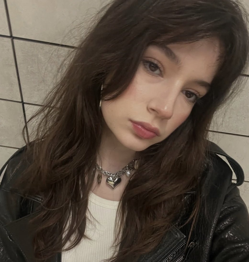 Mina Demirtaş, 18 yaşında.
İyi ki doğmuş ✨