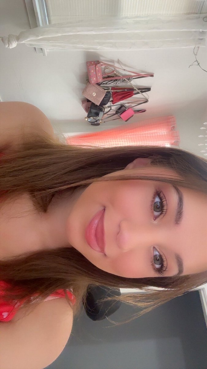 angelkyexoxo's tweet photo. ⋆. 𐙚 ˚ looking for moots ₊˚⊹♡
⊹ 25 (she/her)
⊹ gaming (roblox, mc, palworld Sims4)

♡ / ↻ to be moots - ifb!⋆˙⟡
#promotwt #moothunt #gamingtwt https://t.co/zwD1xWXMUj