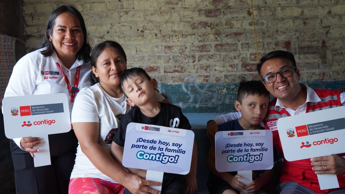 Midis_CONTIGO's tweet photo. #NotaDePrensa | Desde La Libertad, el programa @Midis_CONTIGO  realizó una visita de acompañamiento a dos hermanos usuarios, a quienes se les dio la bienvenida por su incorporación en el primer padrón del año, fortaleciendo la atención y el respaldo brindado a su familia. https://t.co/G2PNxo1pKA